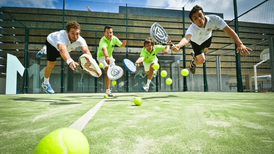 Что такое Padel и с чем его едят в России